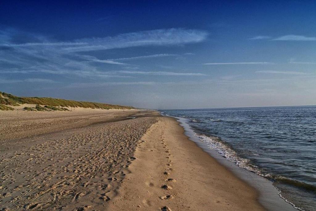 Knus Vakantiehuis 100M Van Het Strand Callantsoog Exterior photo